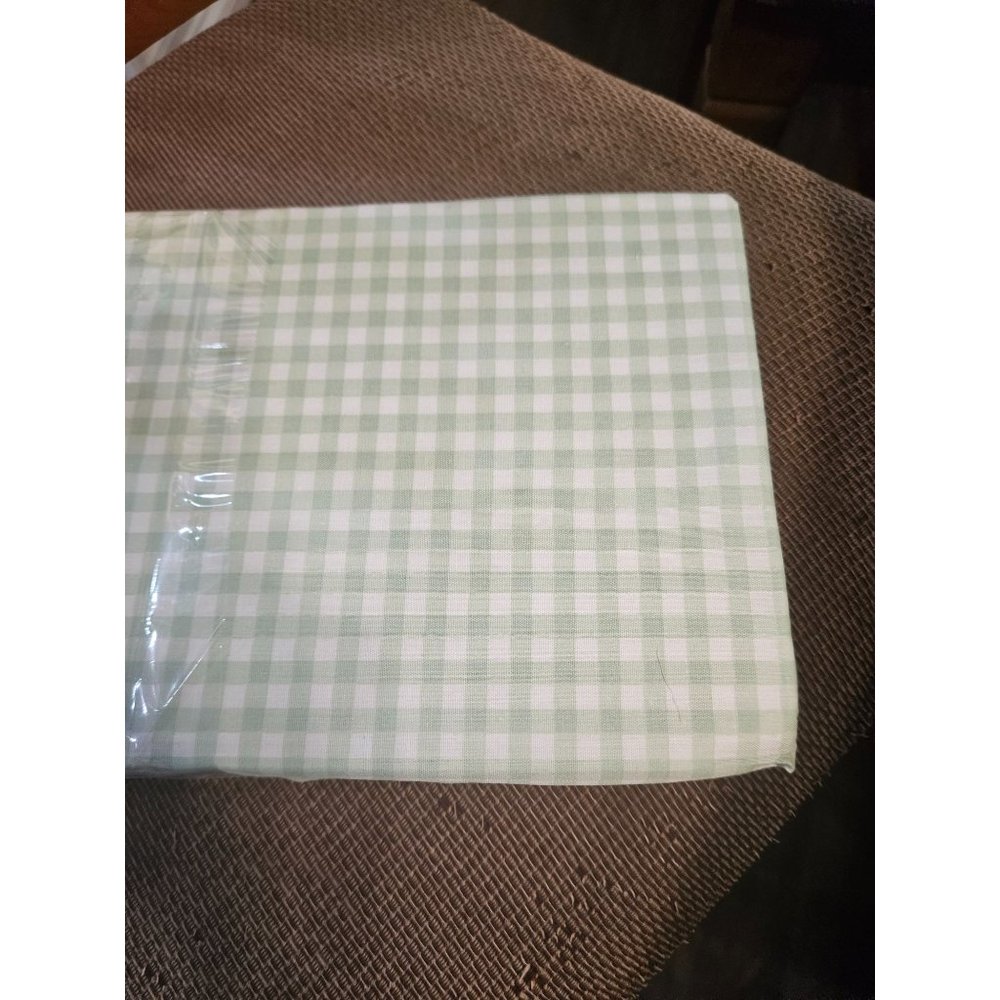 Seventh Avenue Mayfair Cape Cod Tier Pair 64 x 24 GREEN & WHITE CHECKER